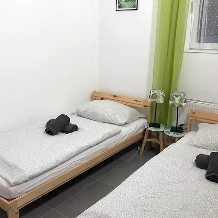 Cozy With Terrace And Wifi