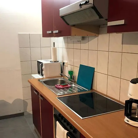 アパート Cozy With Terrace And Wifi *